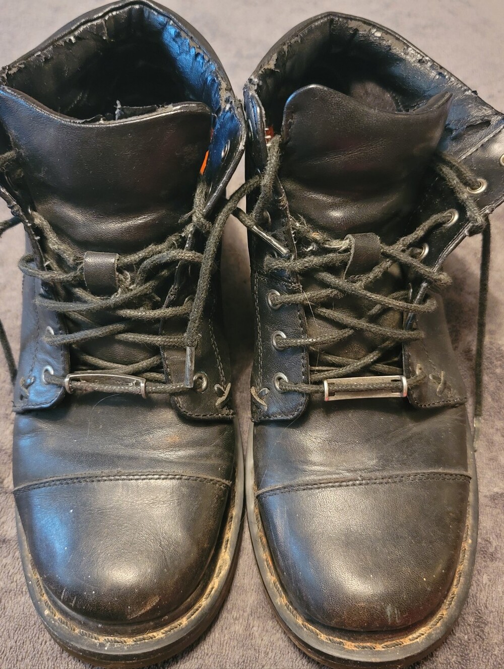 UC. Womens HD Black Leather Lace-Up Riding Boots. Broken In. Size 7.5